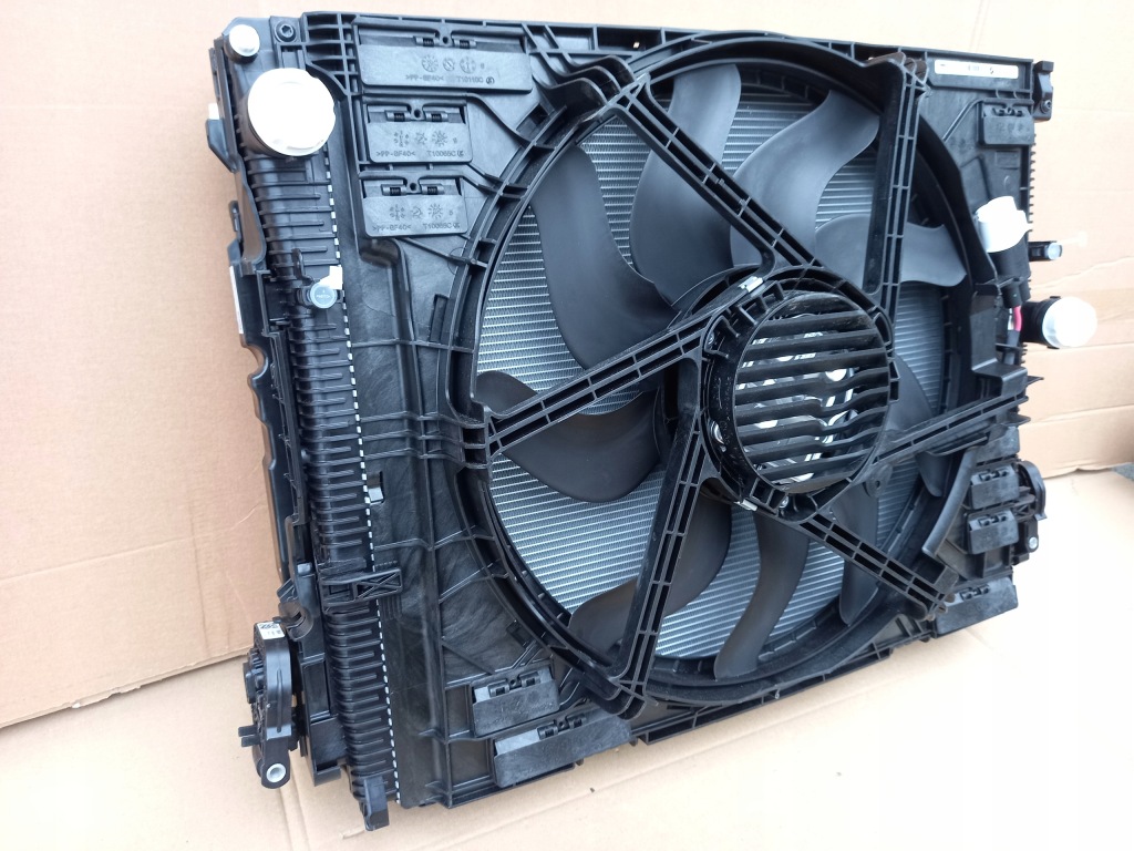 Комплект радиатор вентилятор bmw ix i20 xe2 xdrive40 9452580 8666811 8666817 в Украине