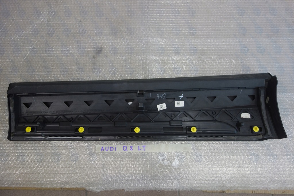 фото №7, Молдинг двері задня ліва audi q8 4m8853969b