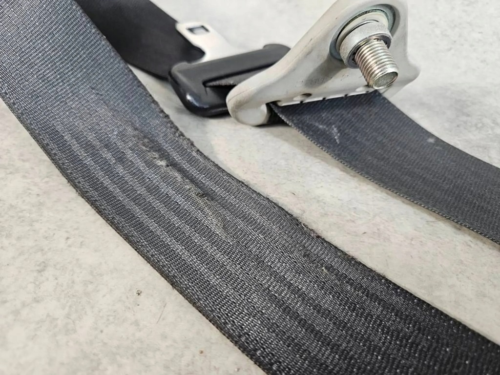 фото №7, Pas натяжитель левый перед fiat sedici 06-09