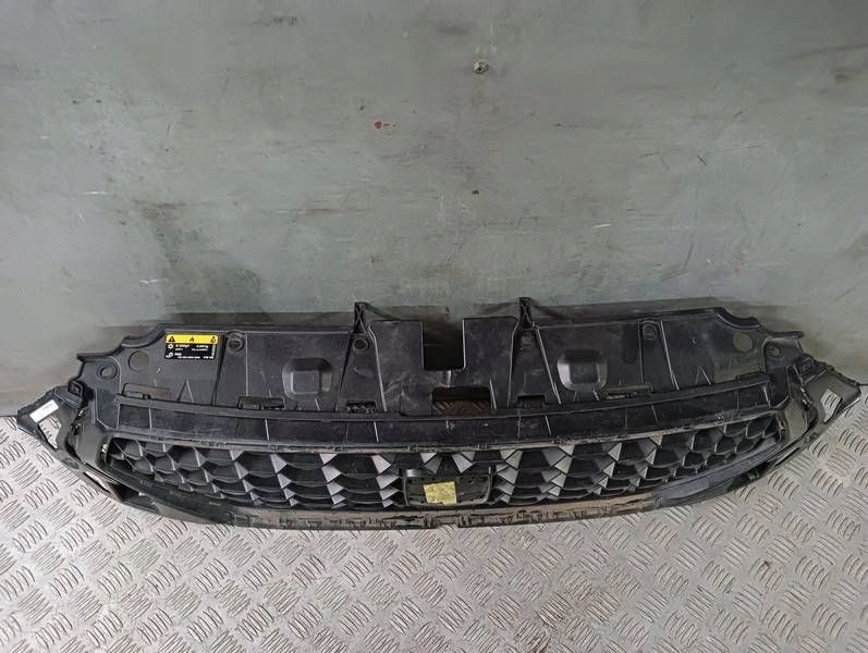 фото №1, M33 решітка радіатора решітка радіатора seat ateca lift 575853654m