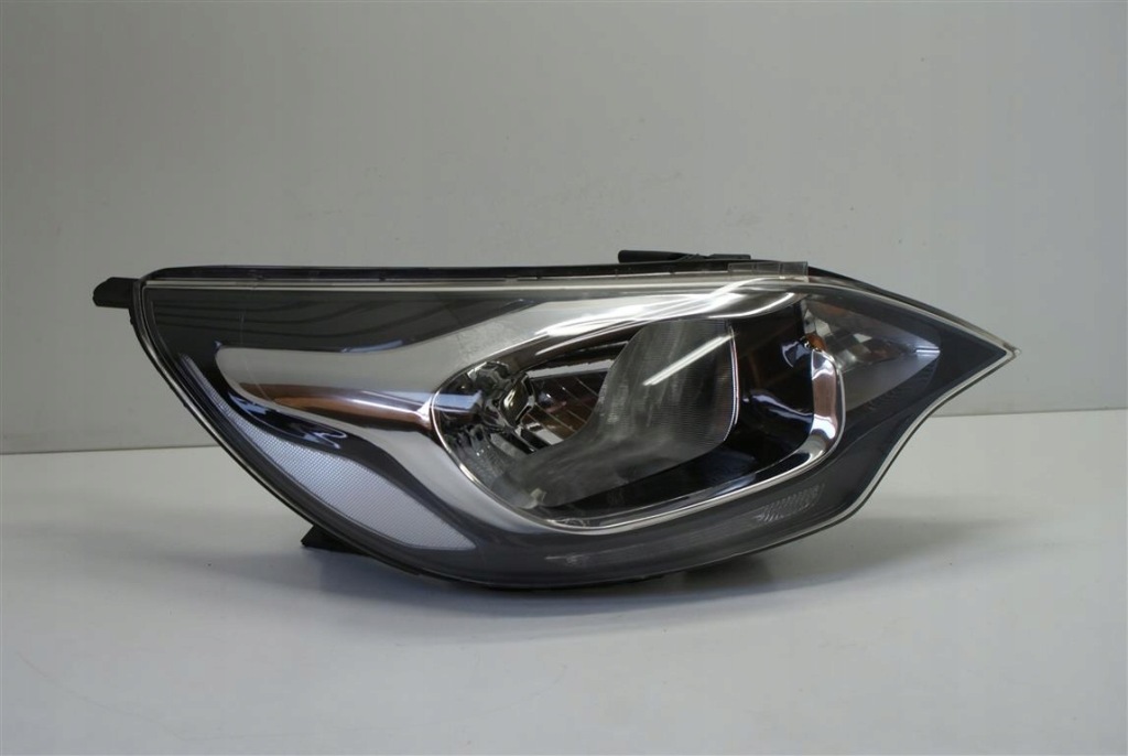 фото №1, Kia rio 3 sedan 11-17r права лампа перед org.
