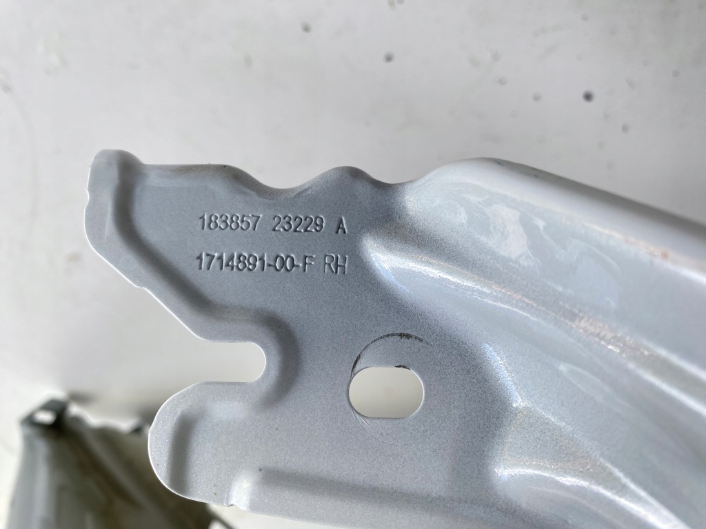 Крыло  перед правый  передний tesla model 3 рестайлинг  fl 2023- Доставка