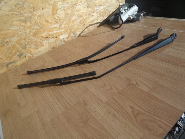 фото №1, Peugeot 208 2017 рычаги дворник перед комплект