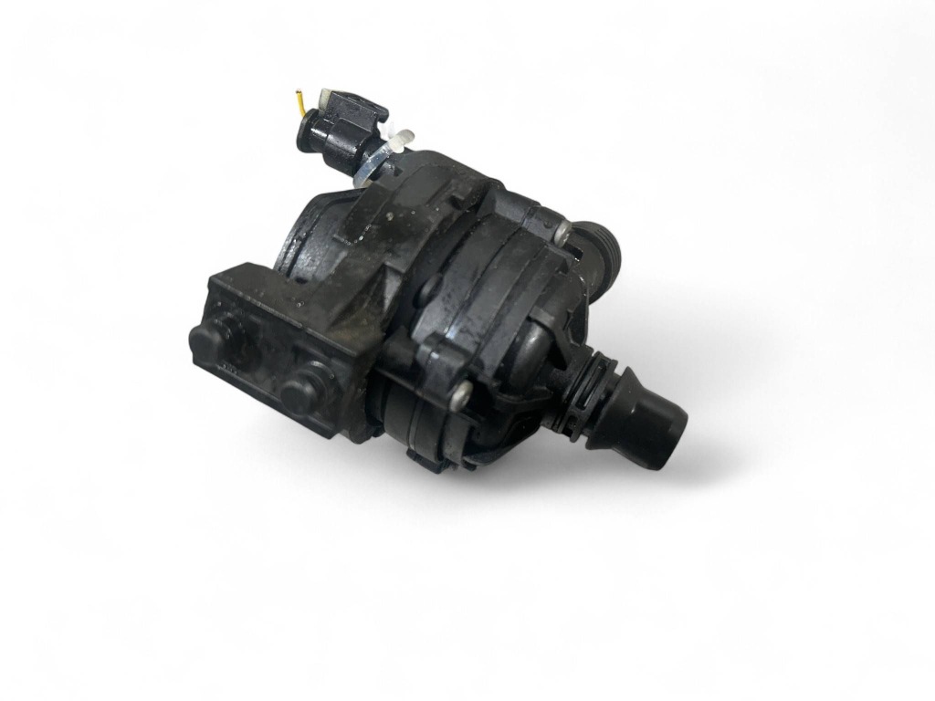 фото №7, Bmw i4 дополнительная насос воды 8840614