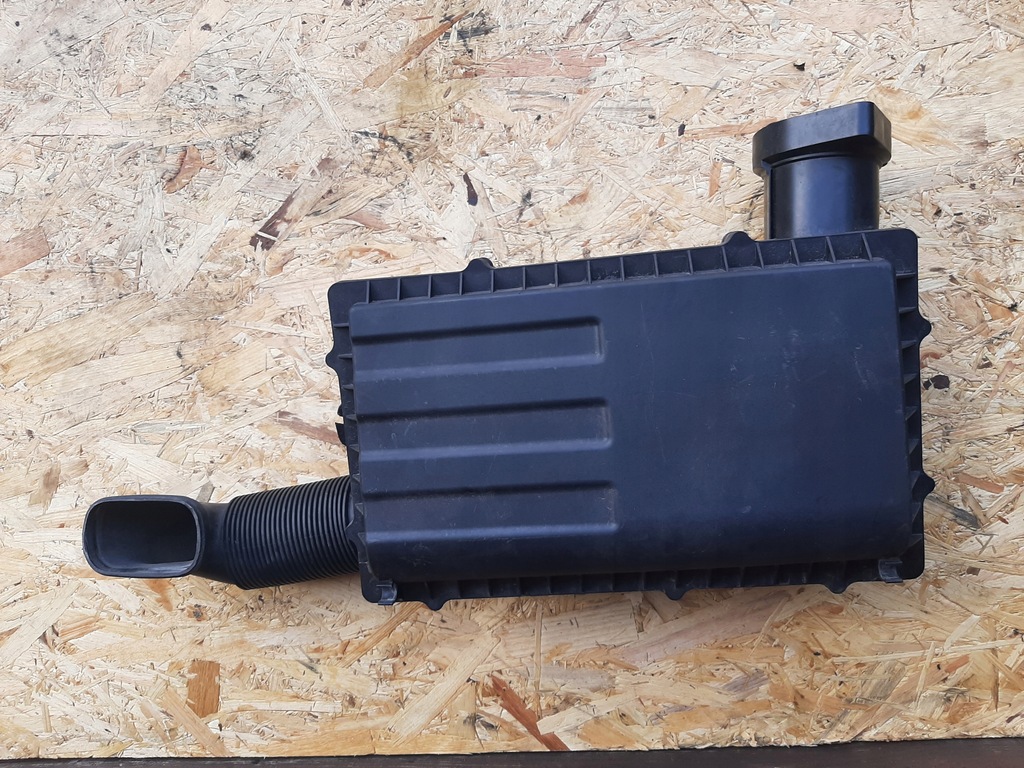 фото №1, Skoda fabia iii rapid корпус фильтра воздуха 6c0129601j