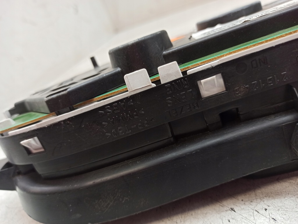 фото №10, Dacia sandero i счетчик приборы 248102757r