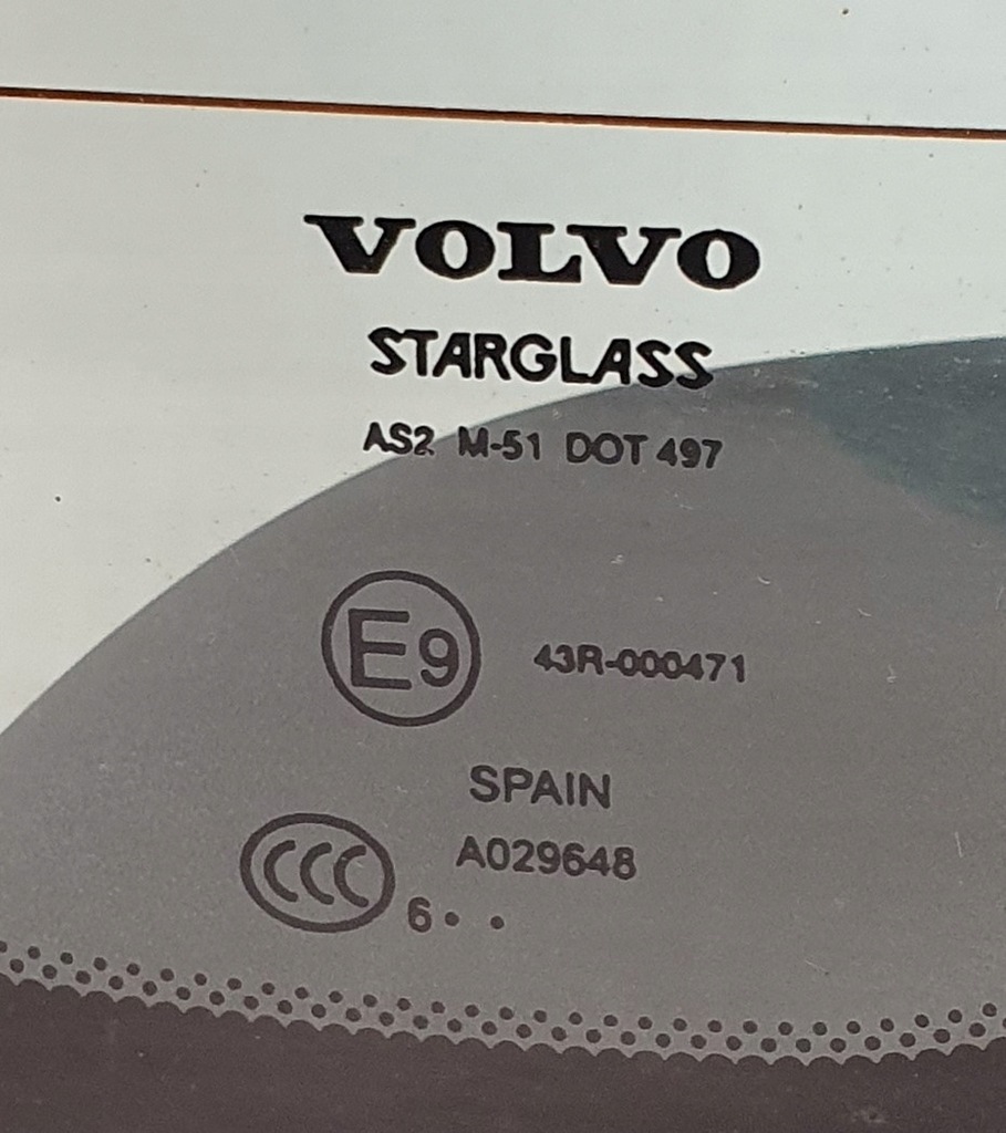 фото №4, Кришка багажника скло задня задня volvo c30 комплектна