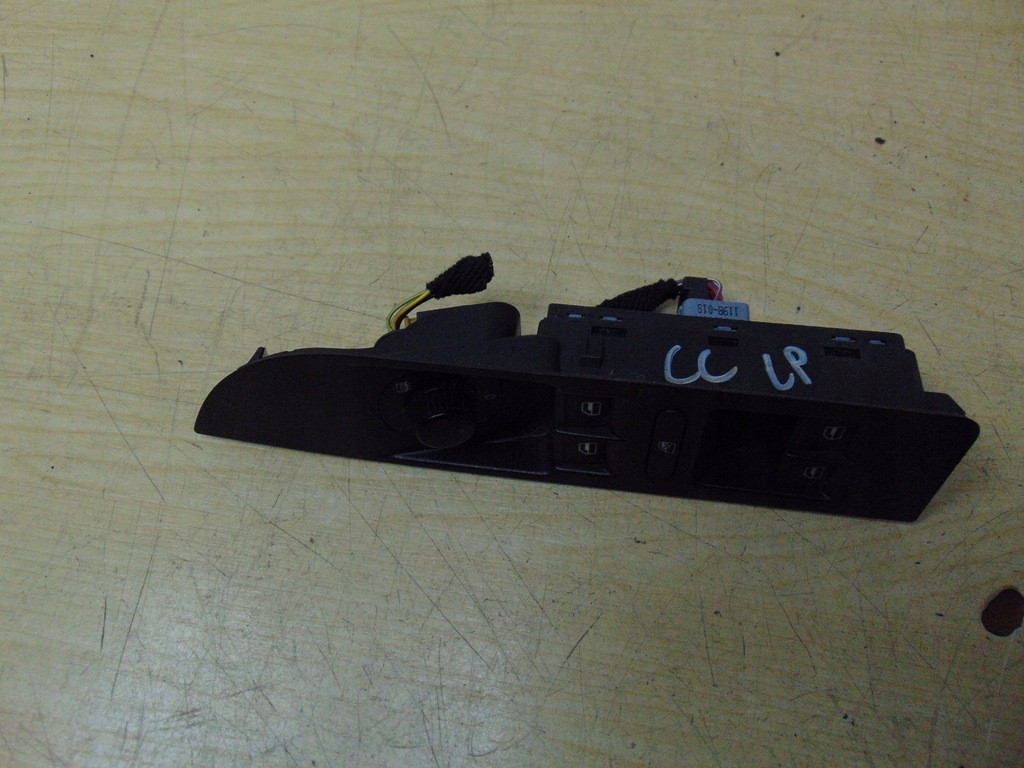 фото №8, Переключатель окон левый перед vw passat cc europa