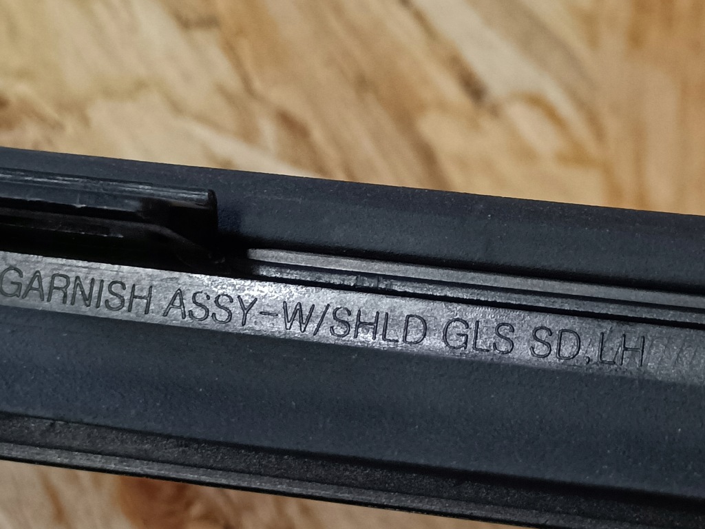 фото №9, Kia sorento iv 20- прокладка молдинг скло лобове ліва 86130-p2000