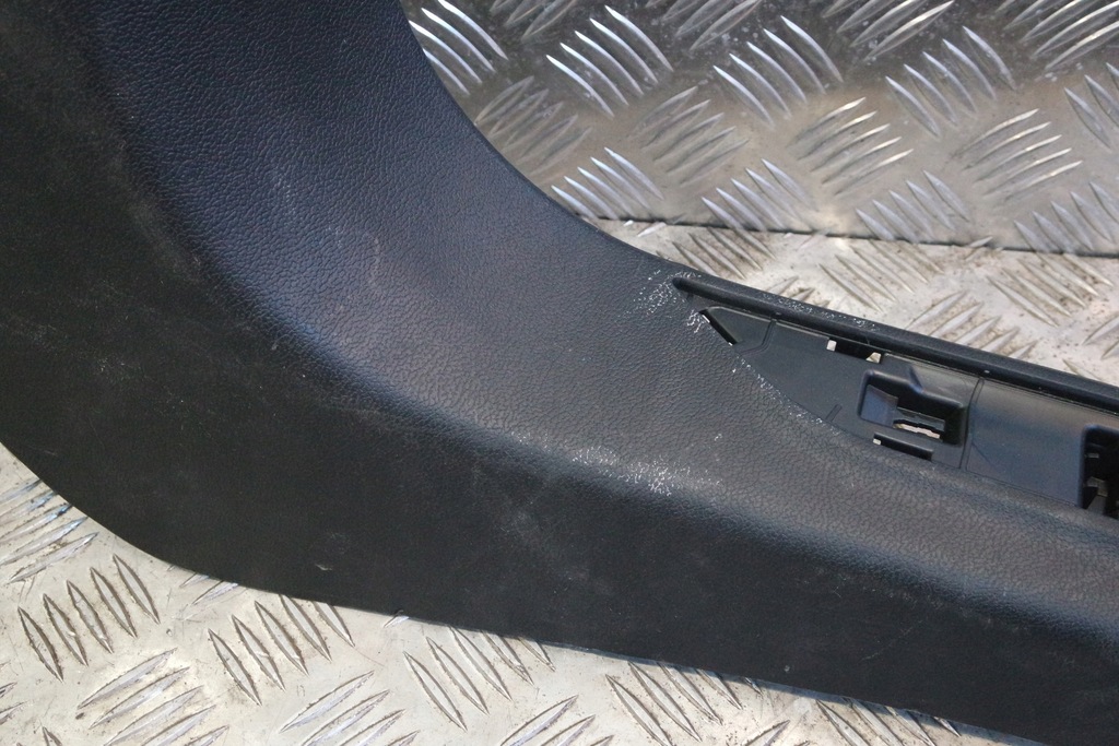 фото №2, Накладка порог r maserati levante 670040373