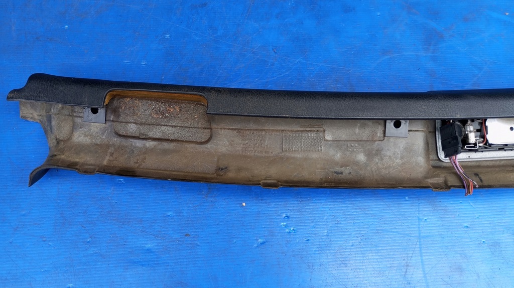 фото №10, Bmw 3 e36 cabrio 51448165279 свет лампа потолочный защита молдинг