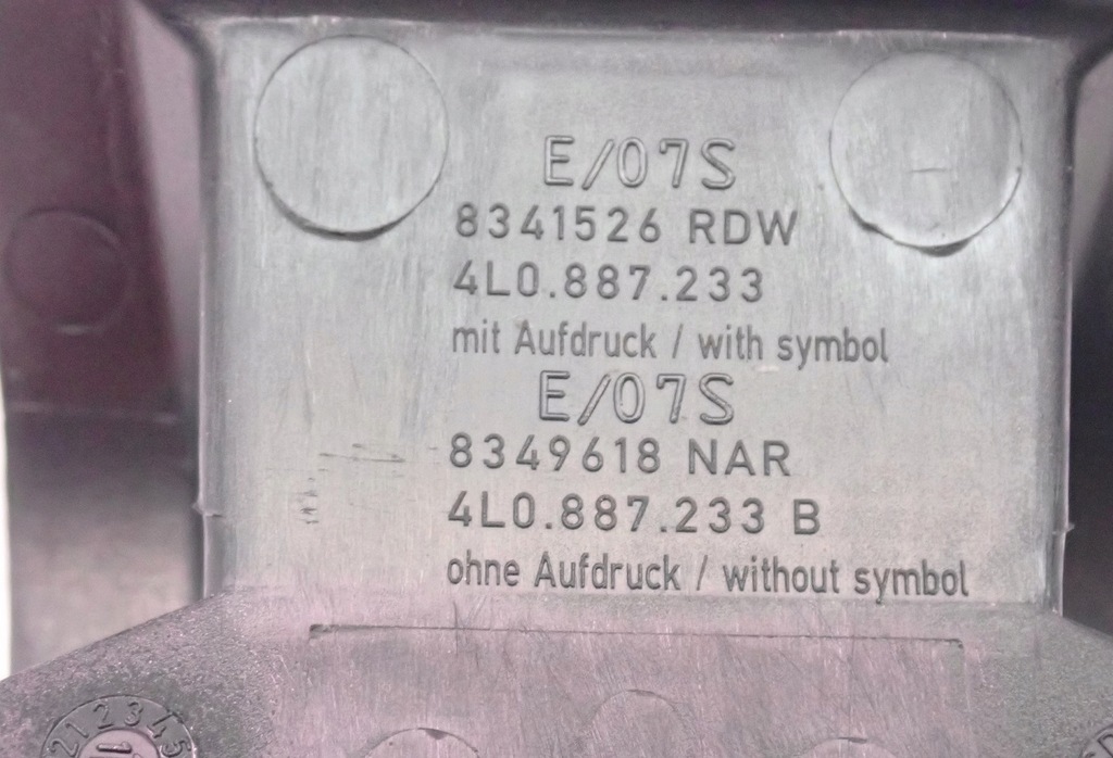 фото №9, 4l0887233 заглушка накладка isofix audi q7 4l