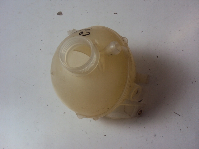 фото №1, Бачок расширительный citroen c4 picasso hdi