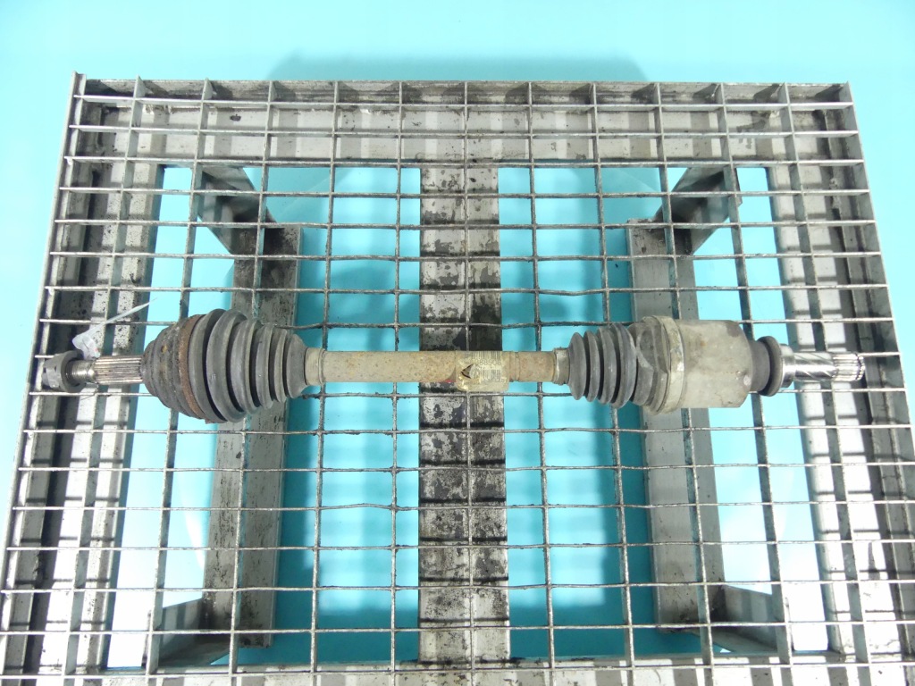 Купить Приводной вал левая renault megane 2 1.6 16v 8200388506