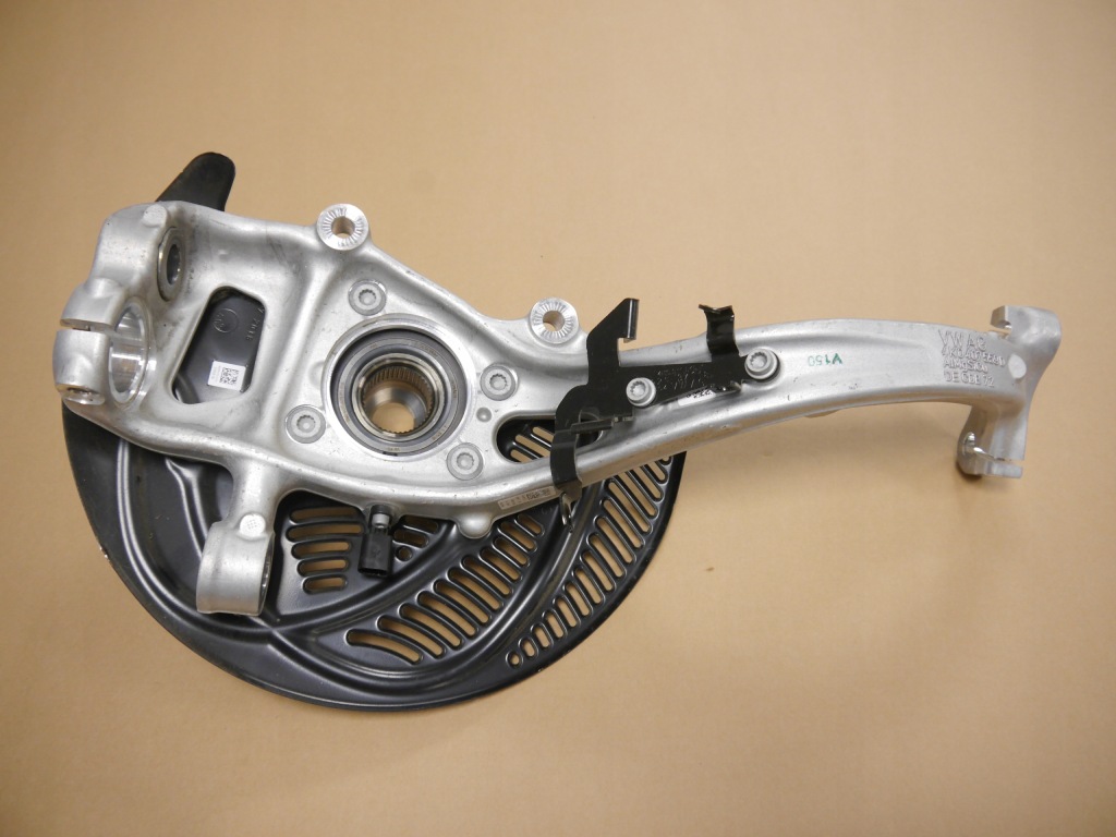 фото №1, Audi a6 a7 4k поворотный кулак перед левая 4k0407241d