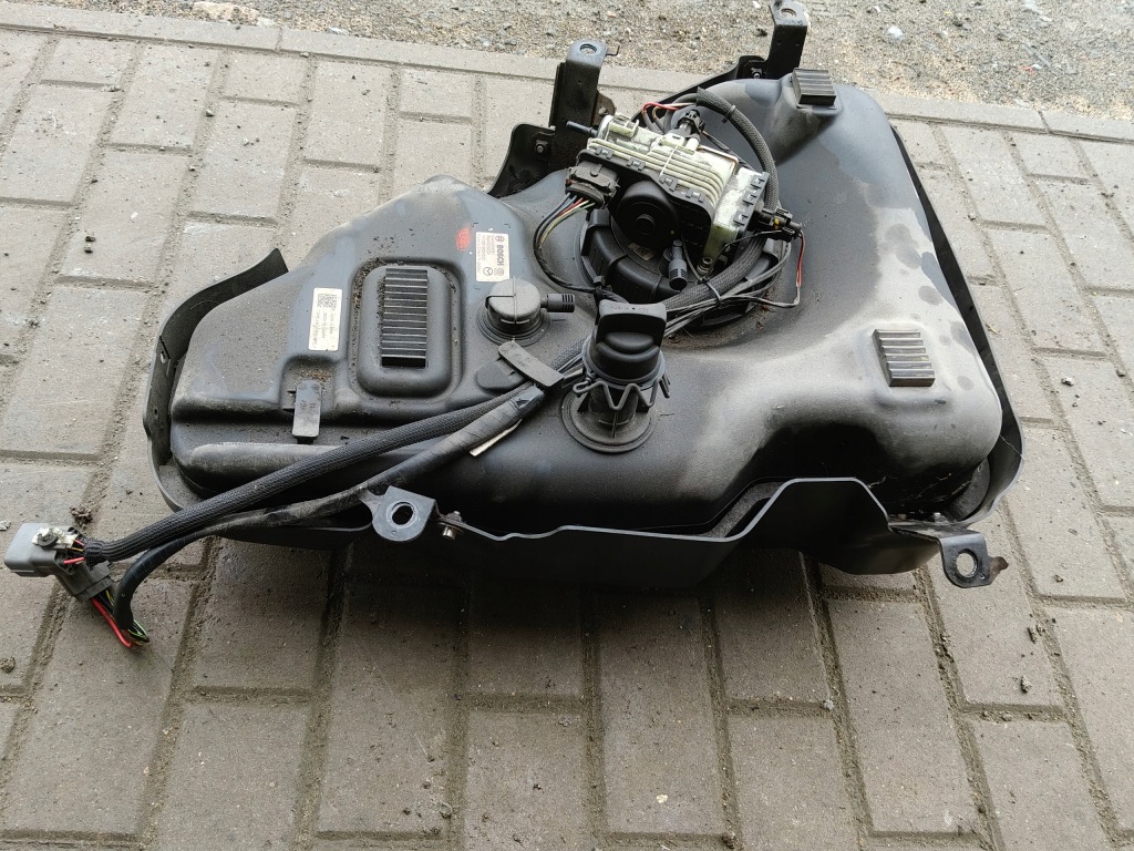 фото №6, Mazda cx-7 2.2 mzr дизель бак adblue r2ax202g0 kompletny!!!