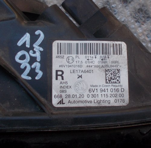 фото №10, Skoda fabia iii lift led лампа передняя правая оригинал europa