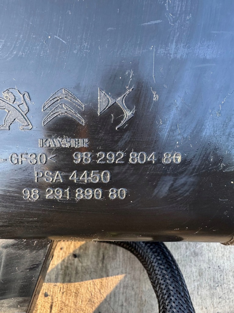 Фильтр угольный citroen c5 aircross 2021 1.6 бензин гибрид 9829280480 Киев