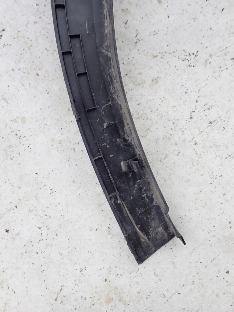 фото №11, Suzuki vitara ii 15- молдинг крыла правая перед