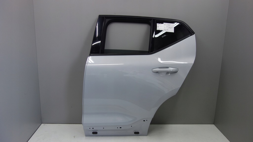 фото №1, Volvo xc40 ii дверь левая задняя 621