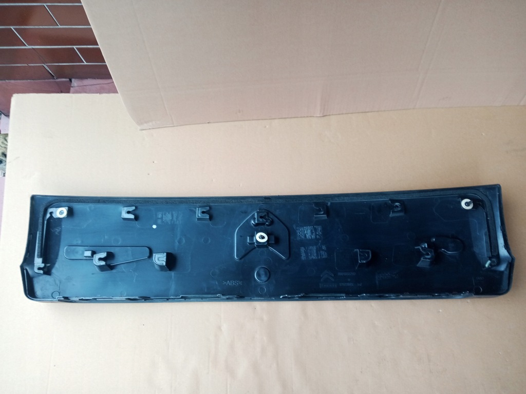 фото №7, Citroen c4 cactus накладка крышки багажника 2014-17r