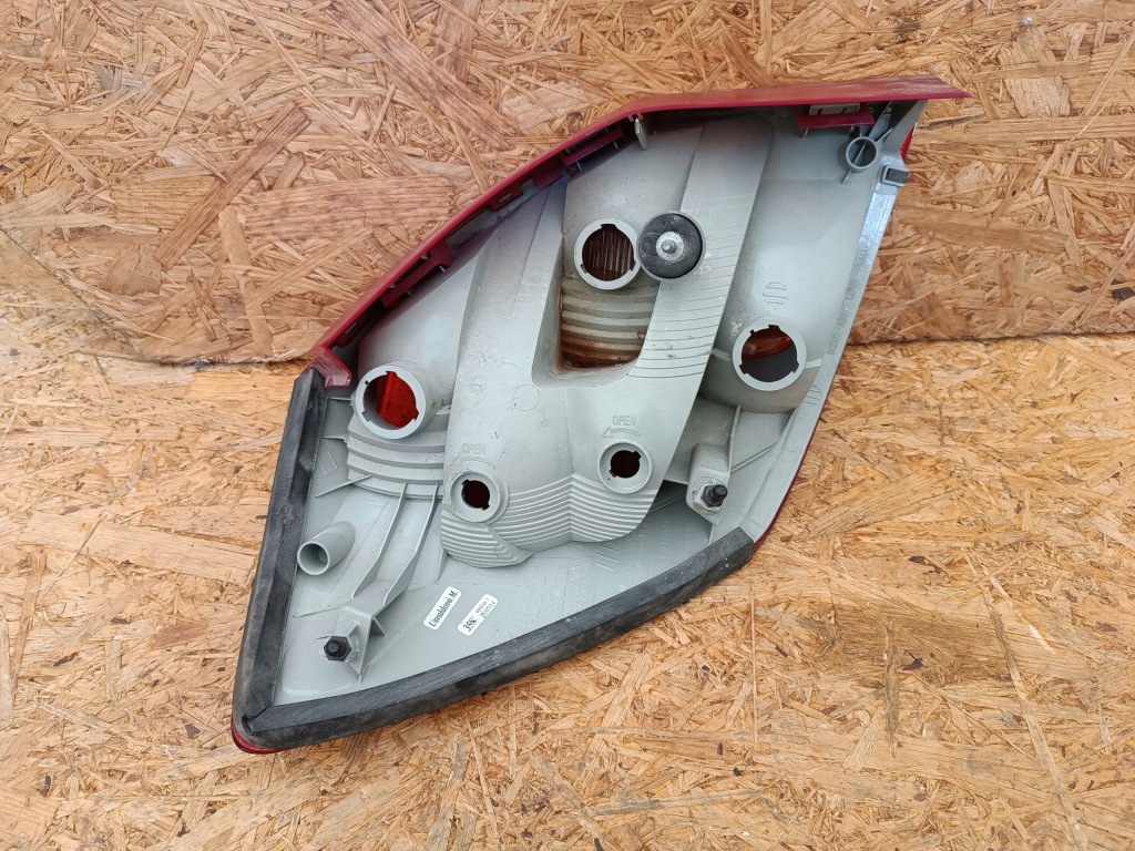 фото №12, 5j6945096 лампа правий задня w крила skoda fabia ii lift hb