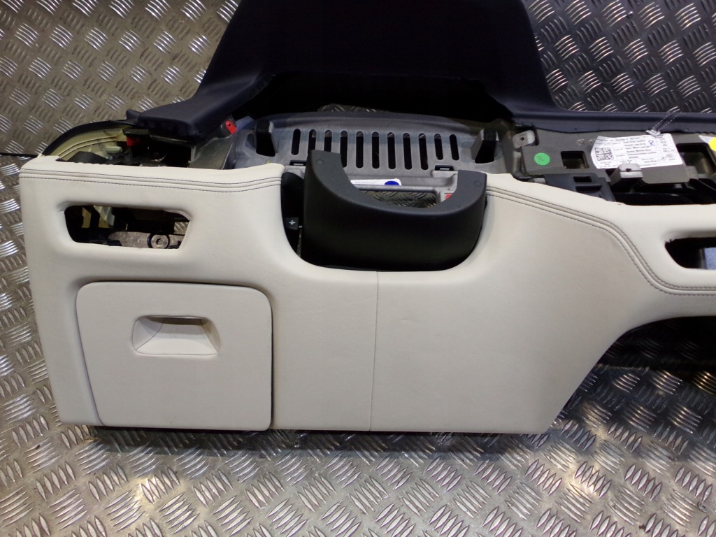 фото №13, Bmw x5 g05 x6 g06 g07 приборная панель приборная панель  кожа nachtblau elfenbein