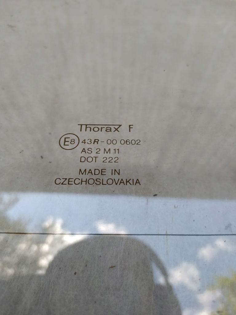 фото №8, Стекло задняя задняя крышки багажника - skoda favorit