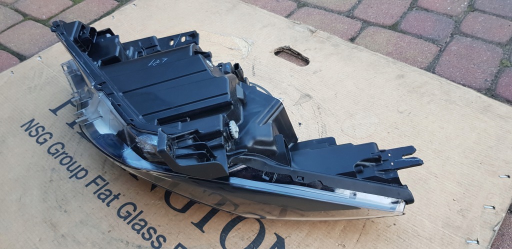 фото №7, Правый full led renault zoe lift 260102384r