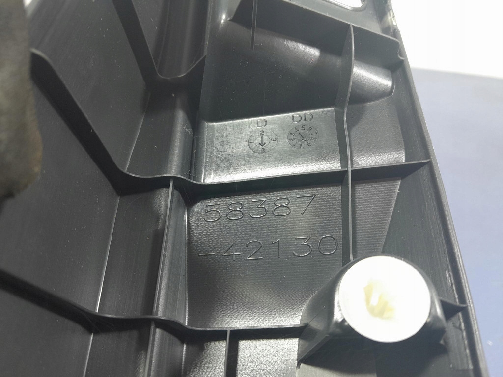 фото №9, Toyota rav4 v xa50 молдинг поріг багажника 58387-42090