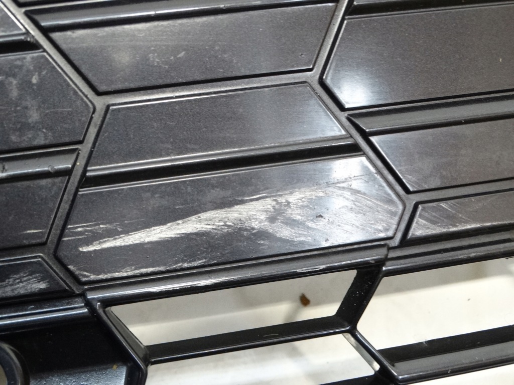 Решётка радиатора решётка  передняя радиатора audi a5 f5 8w6853651bb с Разборки