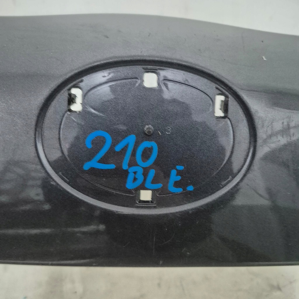 Купить Toyota yaris iii 3 рестайлинг  17-20 накладка молдинг накладка крышки задний