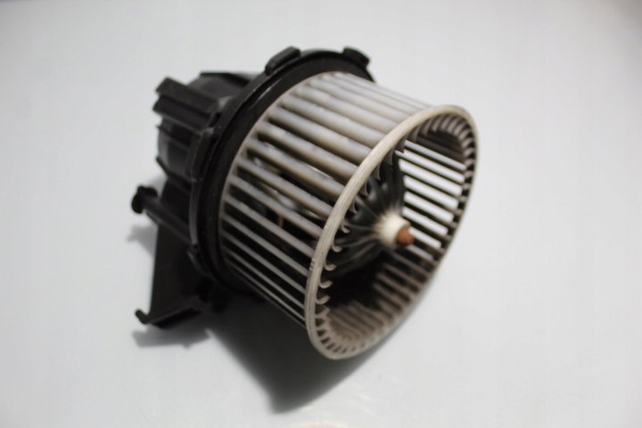 фото №1, Воздуходувка обдув audi q5 i