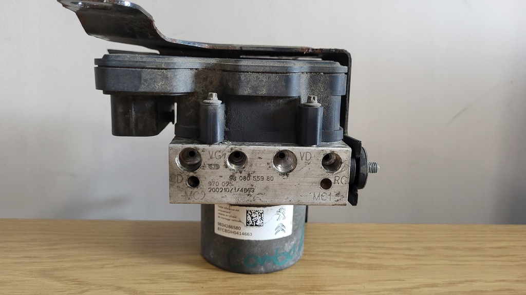 фото №1, Opel combo e насос блок керування abs 9834286580