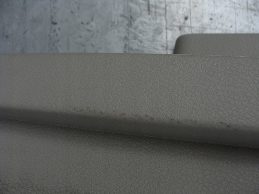 Кронштейн тримач  полиця багажника накладка стійка задній dacia sandero 2 hb в Україні