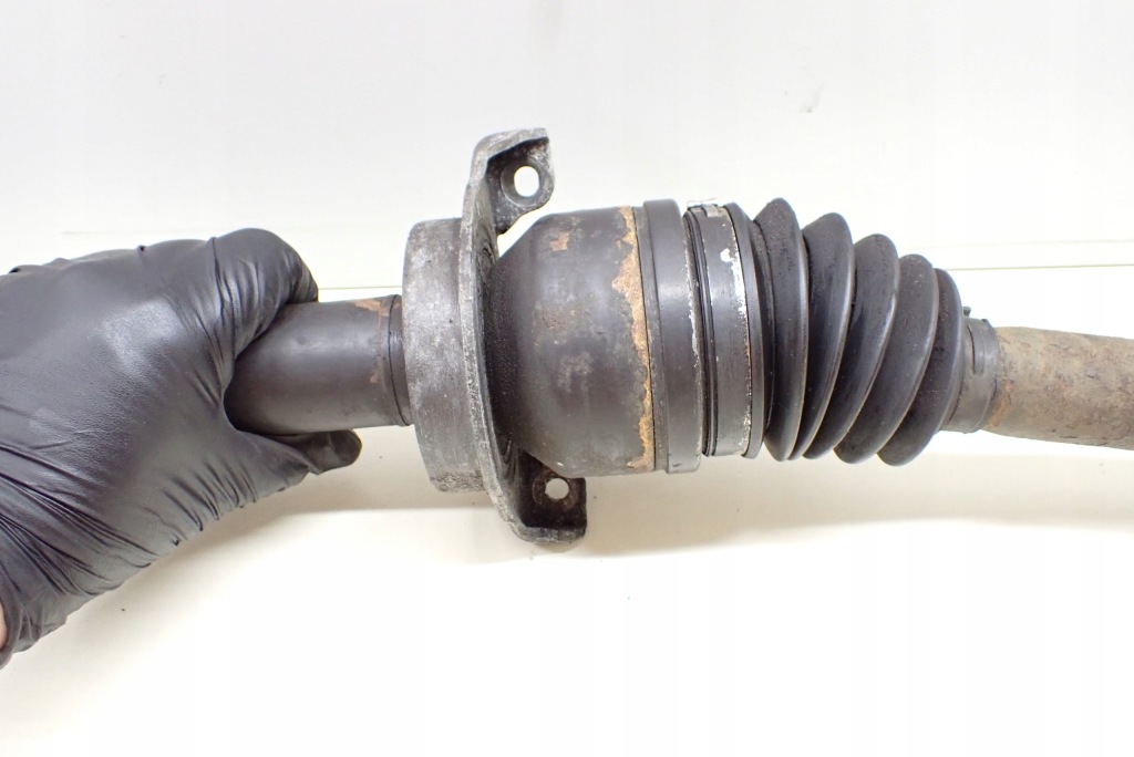 фото №12, Приводной вал правая опора перед mercedes a-klasa w168 1.7cdi 97-04r