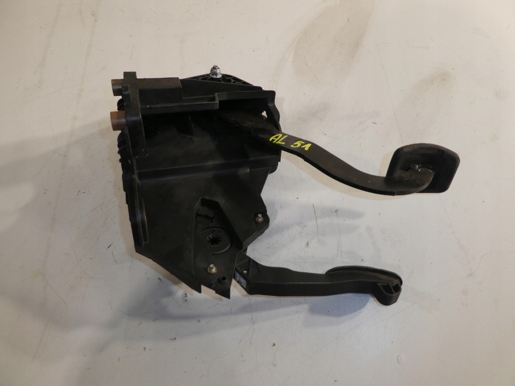 фото №1, Педаль газа тормоз master iii 465105948r