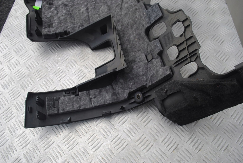 фото №7, Корпус защита колонки рулевого 8k1863075a audi a5 8t sportback