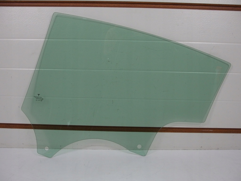 фото №3, Скло права задня tesla 3