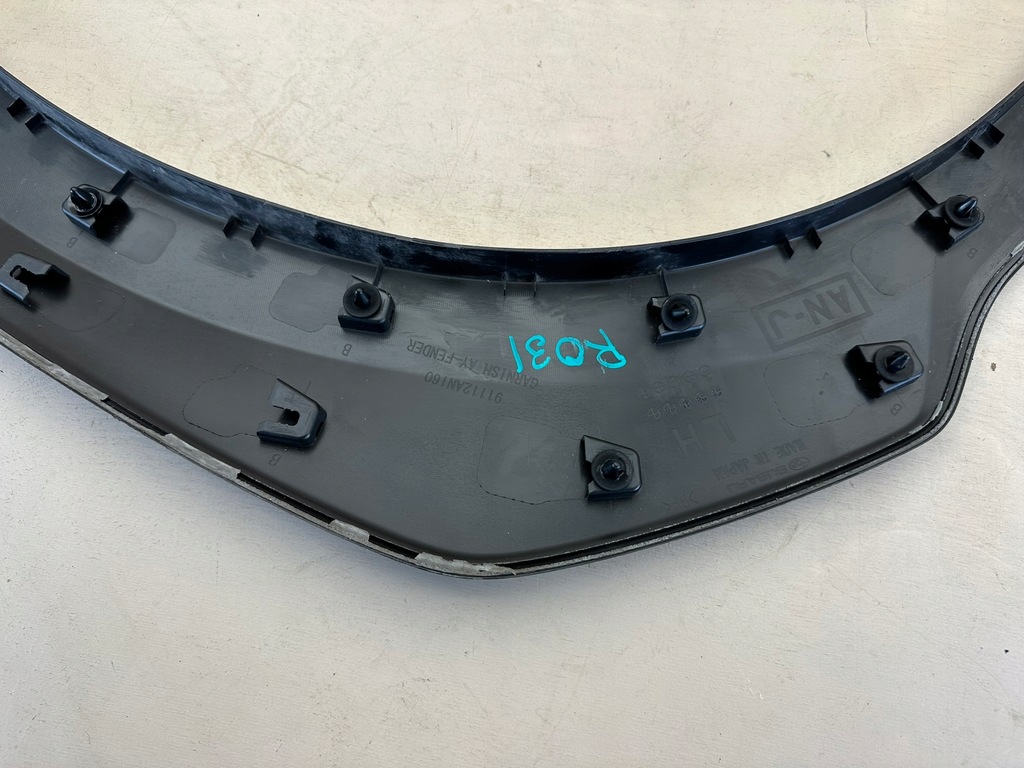 фото №8, Subaru outback 6 vi 21r- молдинг накладка крыла левая перед передняя