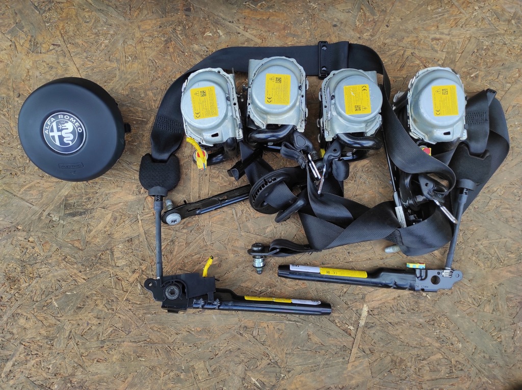 фото №8, Приборная панель консоль alfa romeo stelvio оригинал