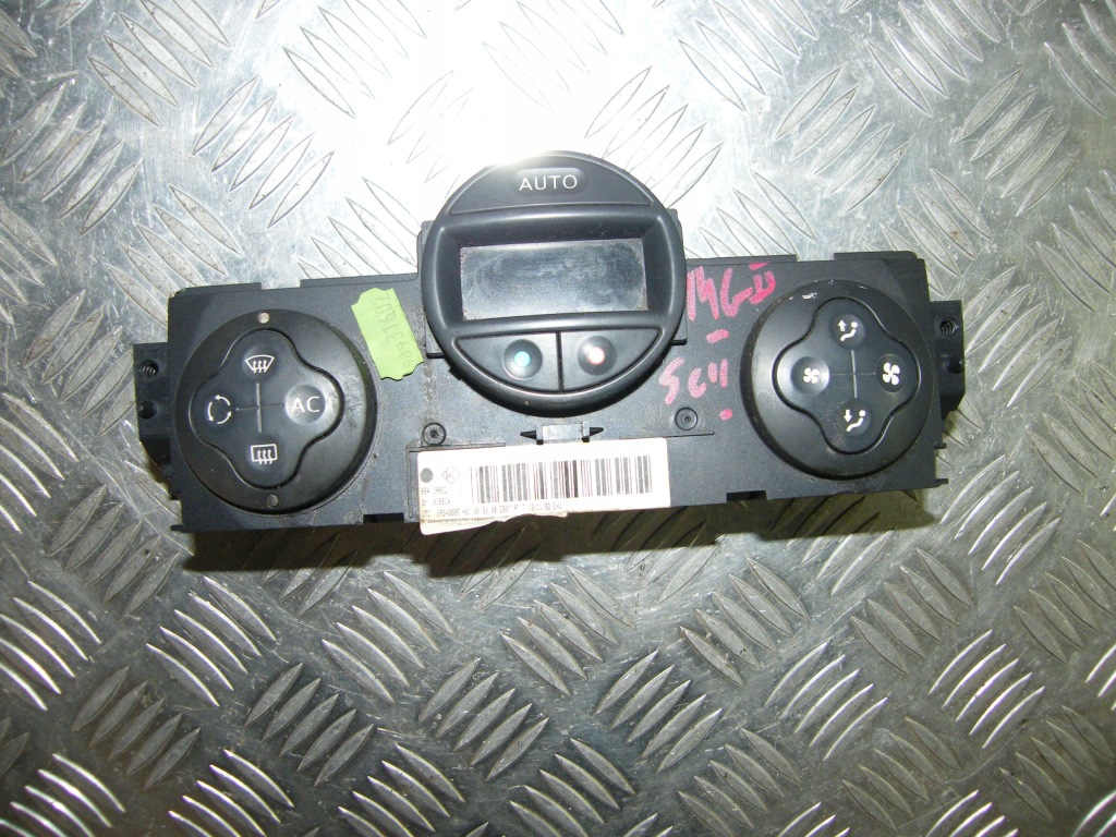 фото №1, Панель климат-контроль scenic megane ii 8200070752