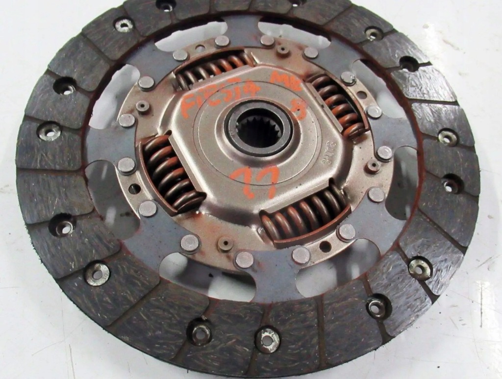 Ford fiesta mk8 1.1 сцепление полный колесо диск прижим Недорого