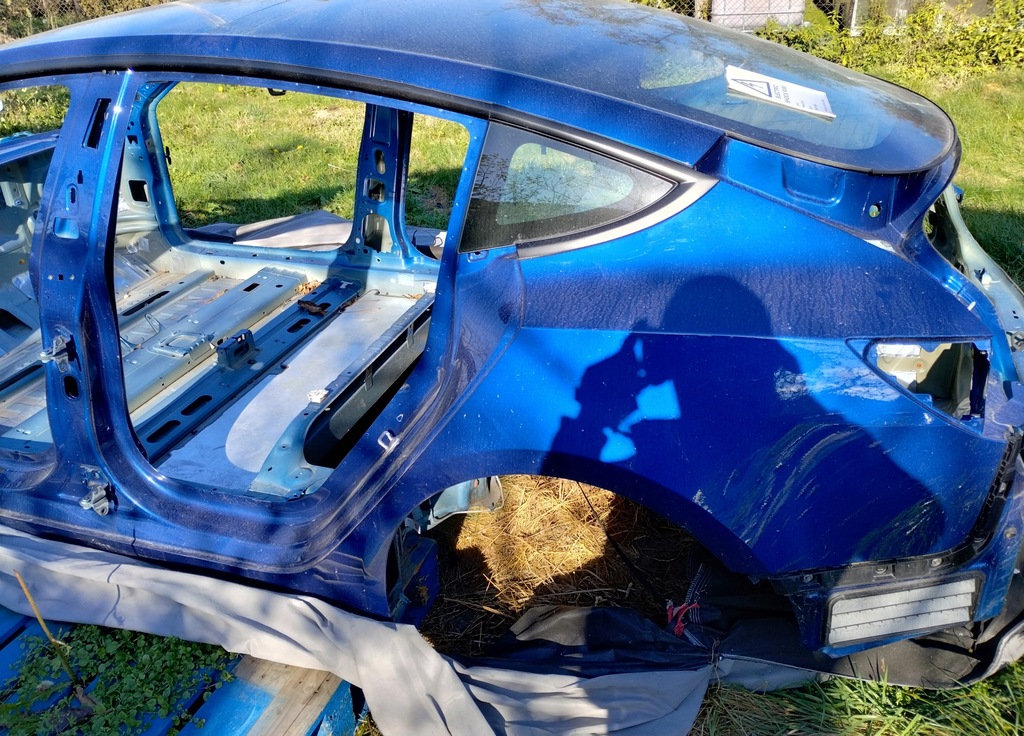 фото №1, Чверть крила лівий задня tesla 3