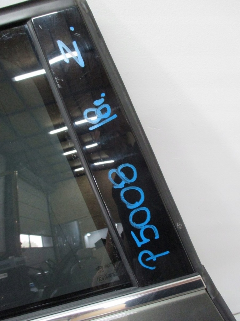 фото №7, Двері праве задні peugeot 5008 ii 18r