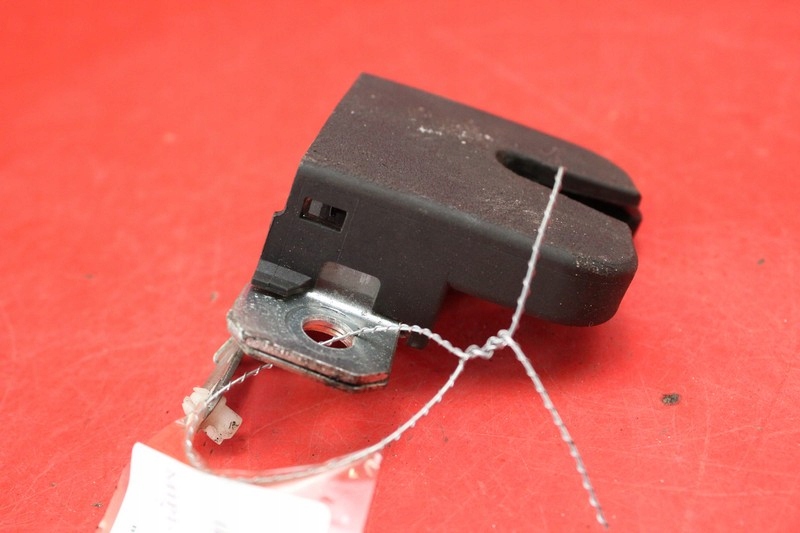 фото №5, Замок крышки задняя багажника 6l6827505a seat ibiza 3 iii 5d hb 02-06