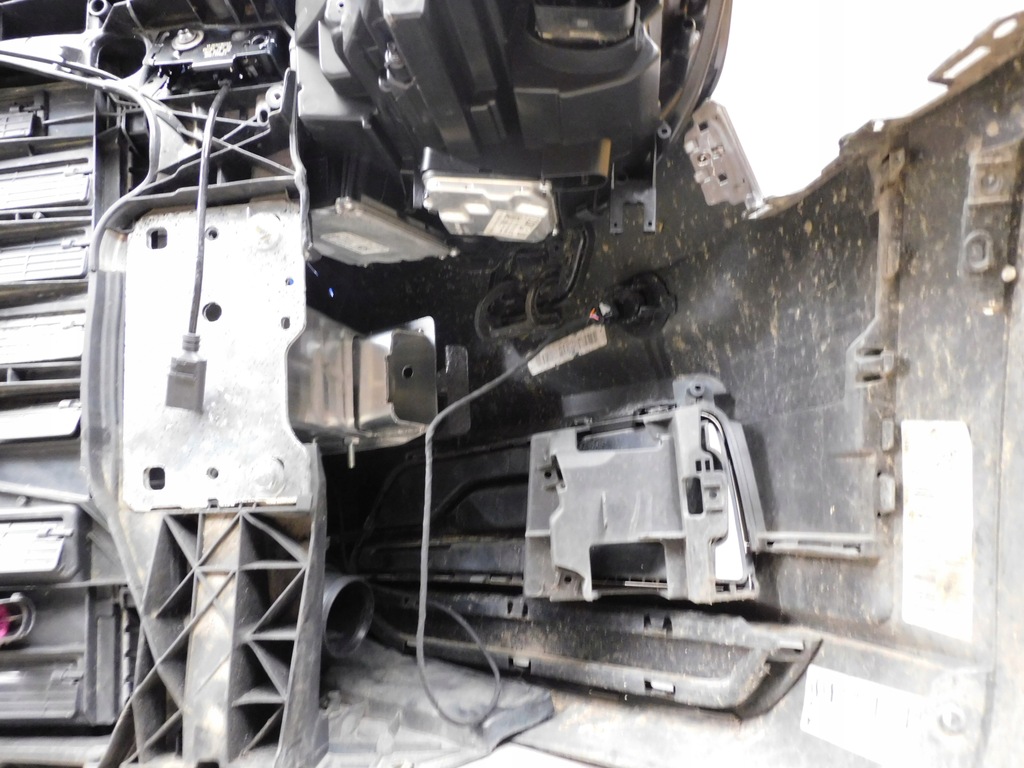 фото №8, Audi a4 b9 8w allroad перед бампер лампи капот крила pas full led