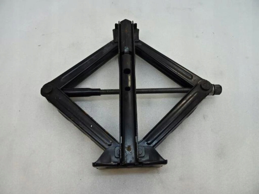 фото №1, Ford edge mk2 вкладиш колеса запасного домкрат