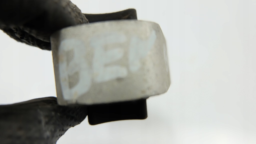 фото №7, Citroen c3 ii 1.0 подушка кронштейн