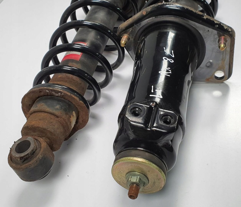 фото №3, Амортизаторы пружины задняя задние mazda rx-8 rx8 f157-28700c пара